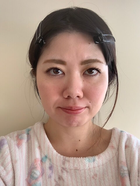 アイプチ後にアイメイクを施した写真